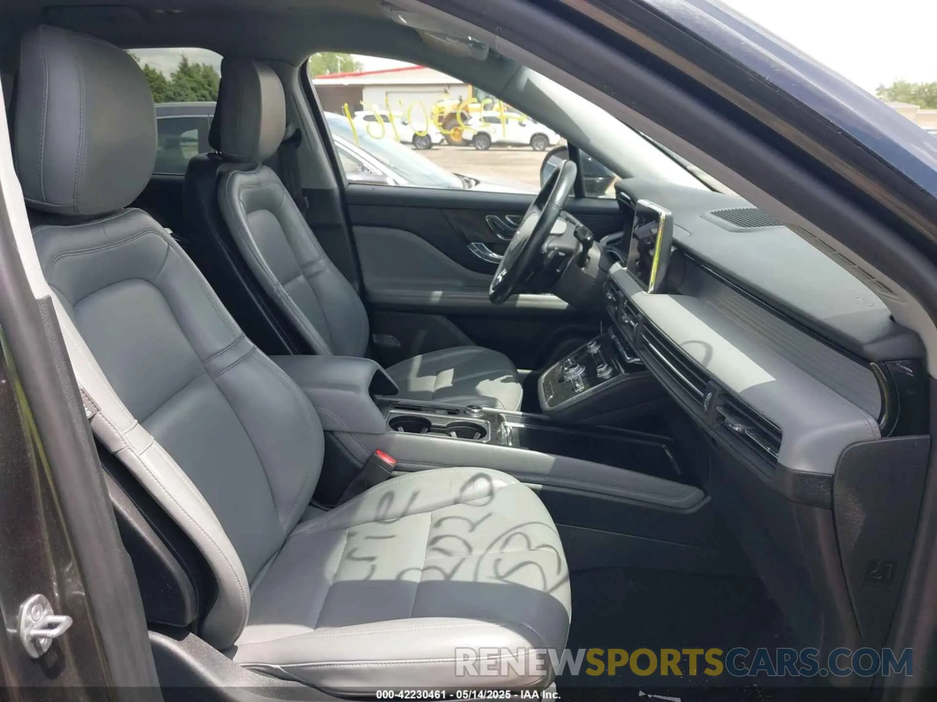 5 fotografías del automóvil dañado 5LMCJ1D99LUL26734 LINCOLN CORSAIR 2020