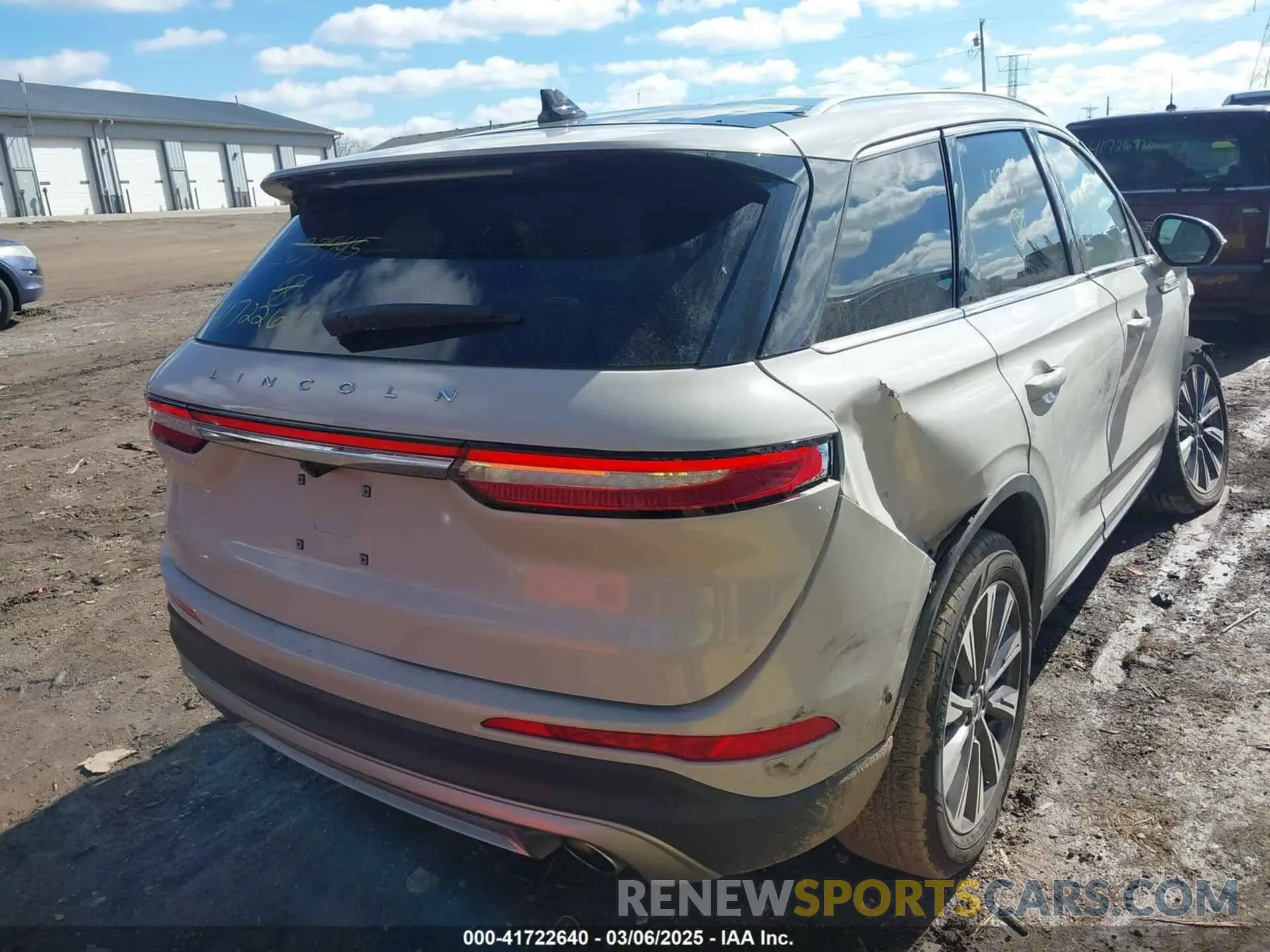 4 fotografías del automóvil dañado 5LMCJ2C97LUL03945 LINCOLN CORSAIR 2020