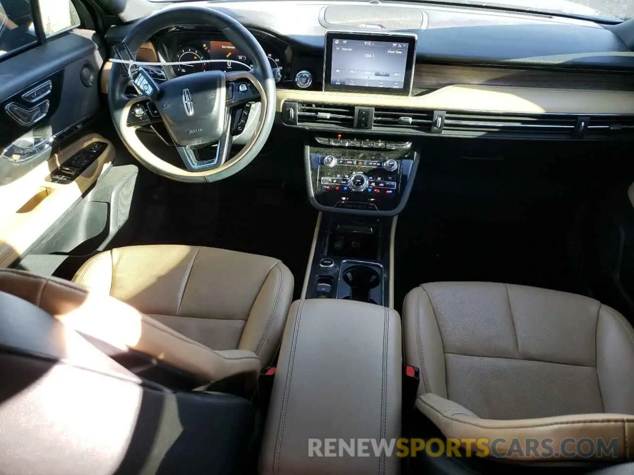 8 fotografías del automóvil dañado 5LMCJ2D99LUL06229 LINCOLN CORSAIR 2020