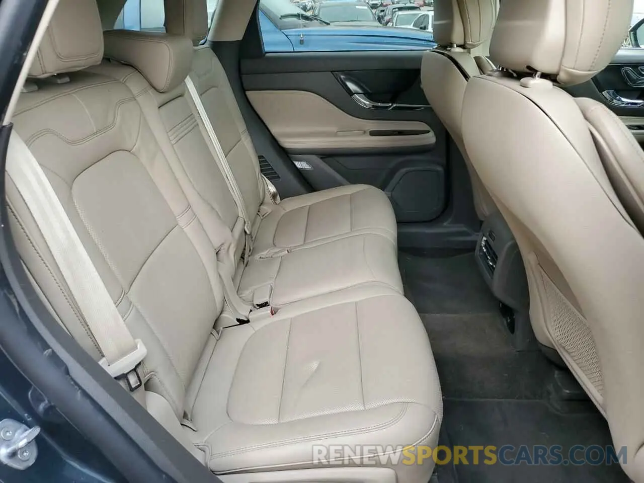 11 fotografías del automóvil dañado 5LMCJ2DH8LUL13812 LINCOLN CORSAIR 2020