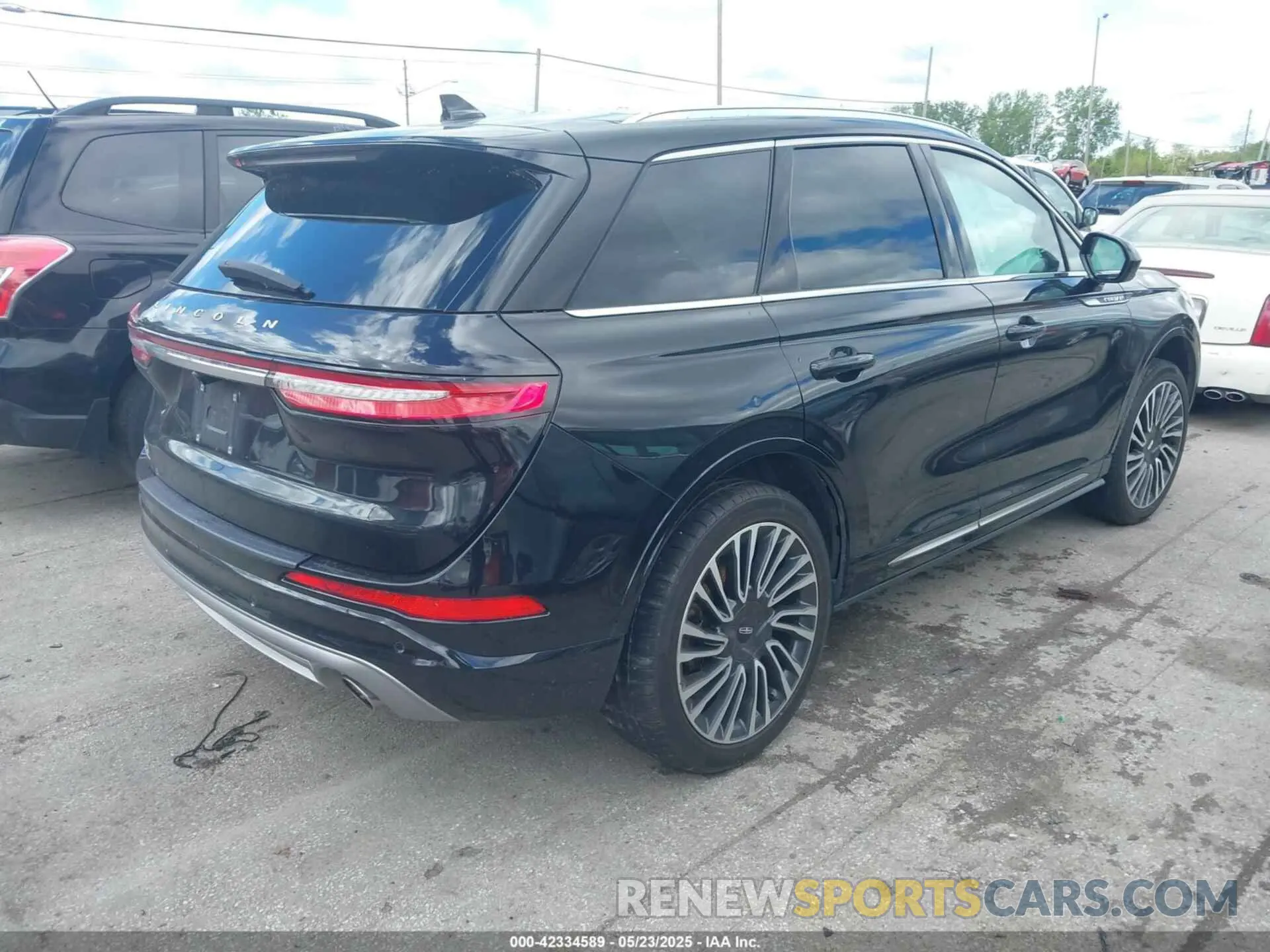 4 fotografías del automóvil dañado 5LMCJ1DH9MUL08470 LINCOLN CORSAIR 2021