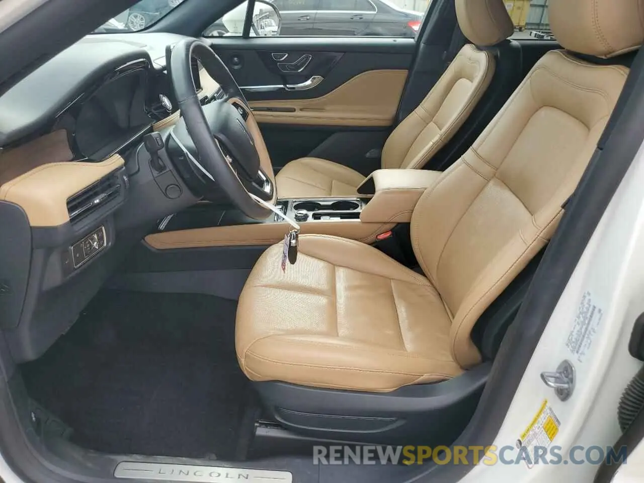 7 fotografías del automóvil dañado 5LMCJ2C91MUL22590 LINCOLN CORSAIR 2021