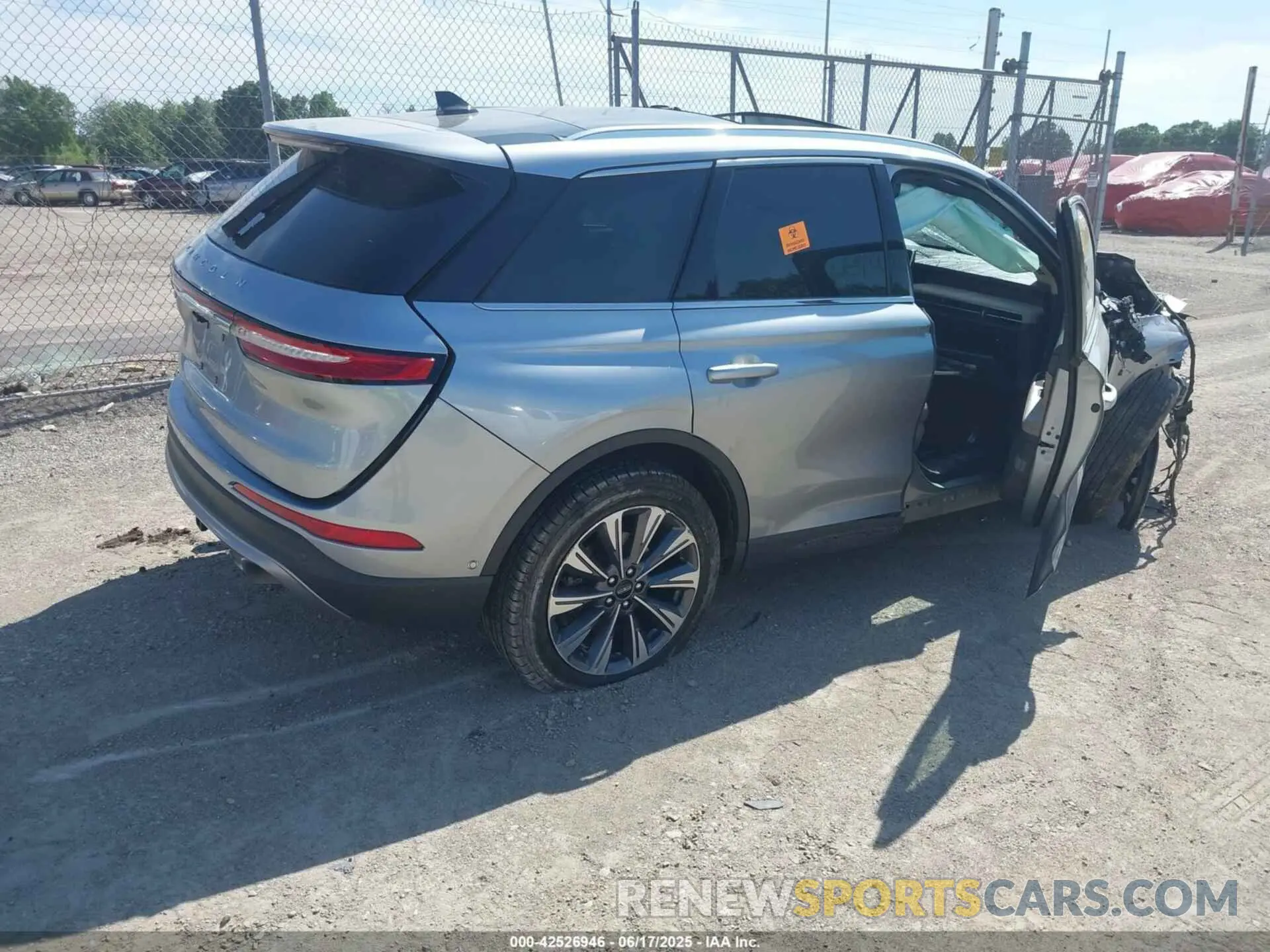 4 fotografías del automóvil dañado 5LMCJ2D96MUL05962 LINCOLN CORSAIR 2021
