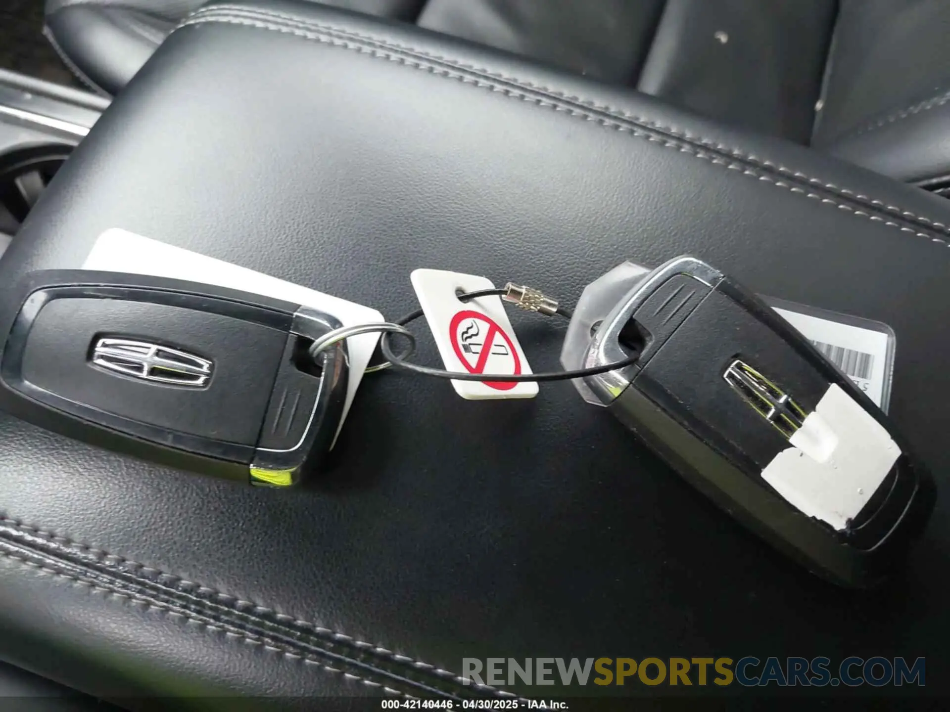 11 fotografías del automóvil dañado 5LMCJ2C98NUL17016 LINCOLN CORSAIR 2022