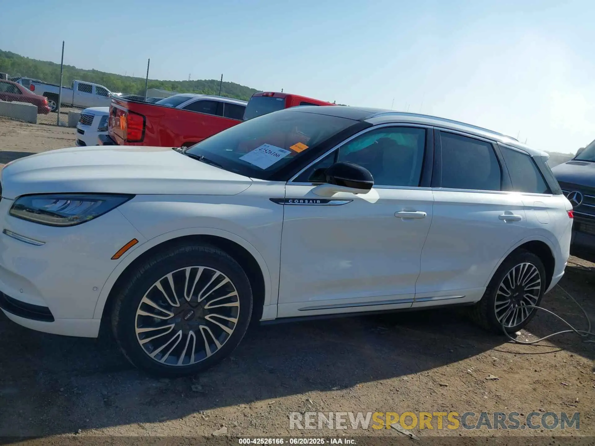 15 fotografías del automóvil dañado 5LMCJ2DH8NUL16809 LINCOLN CORSAIR 2022