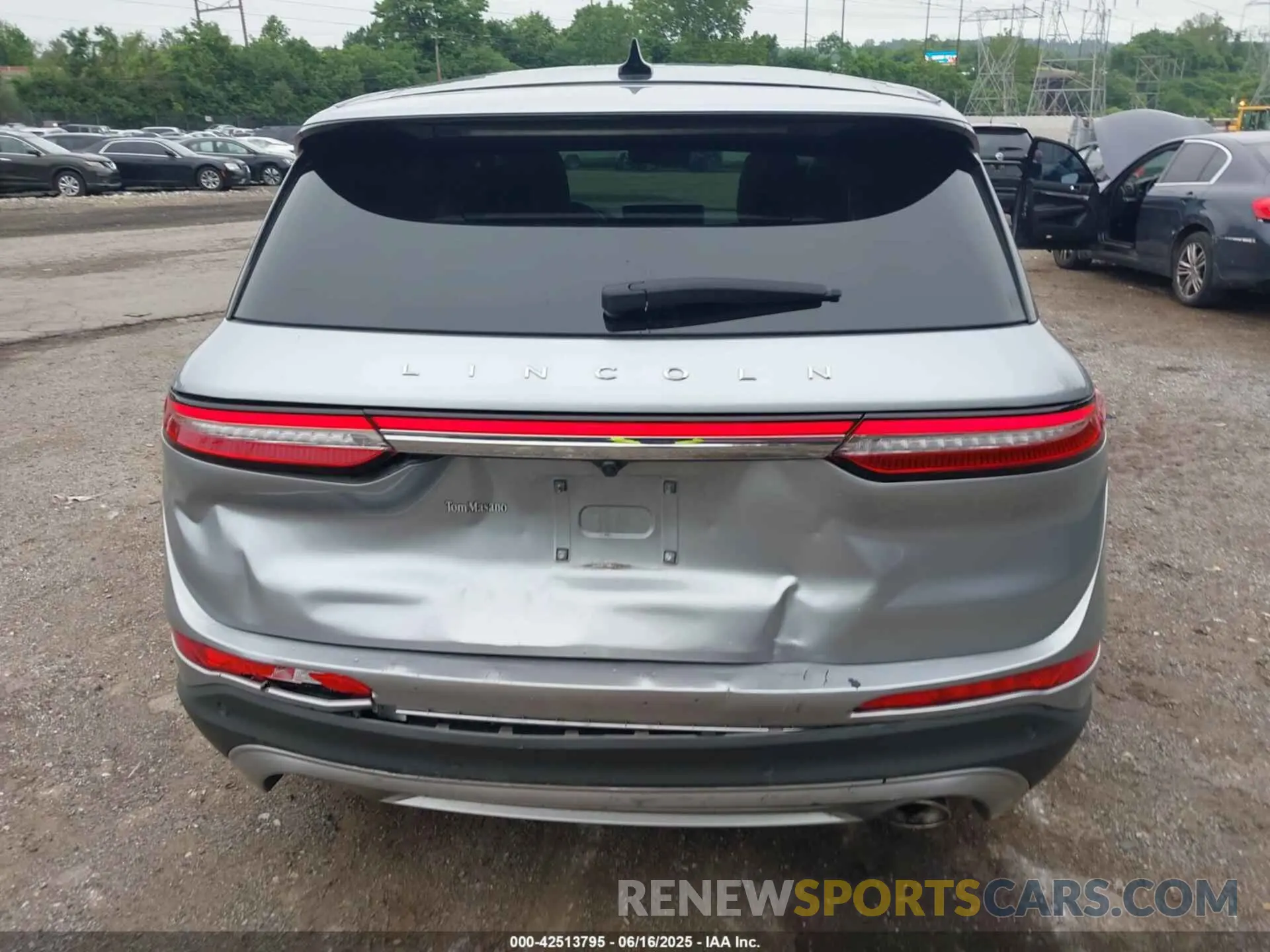 17 fotografías del automóvil dañado 5LMCJ1DA3PUL12487 LINCOLN CORSAIR 2023