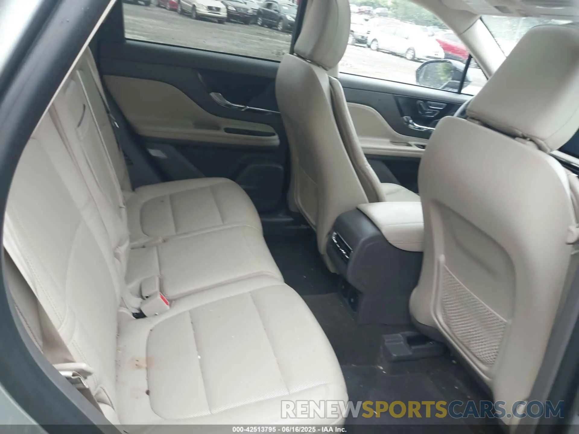 8 fotografías del automóvil dañado 5LMCJ1DA3PUL12487 LINCOLN CORSAIR 2023