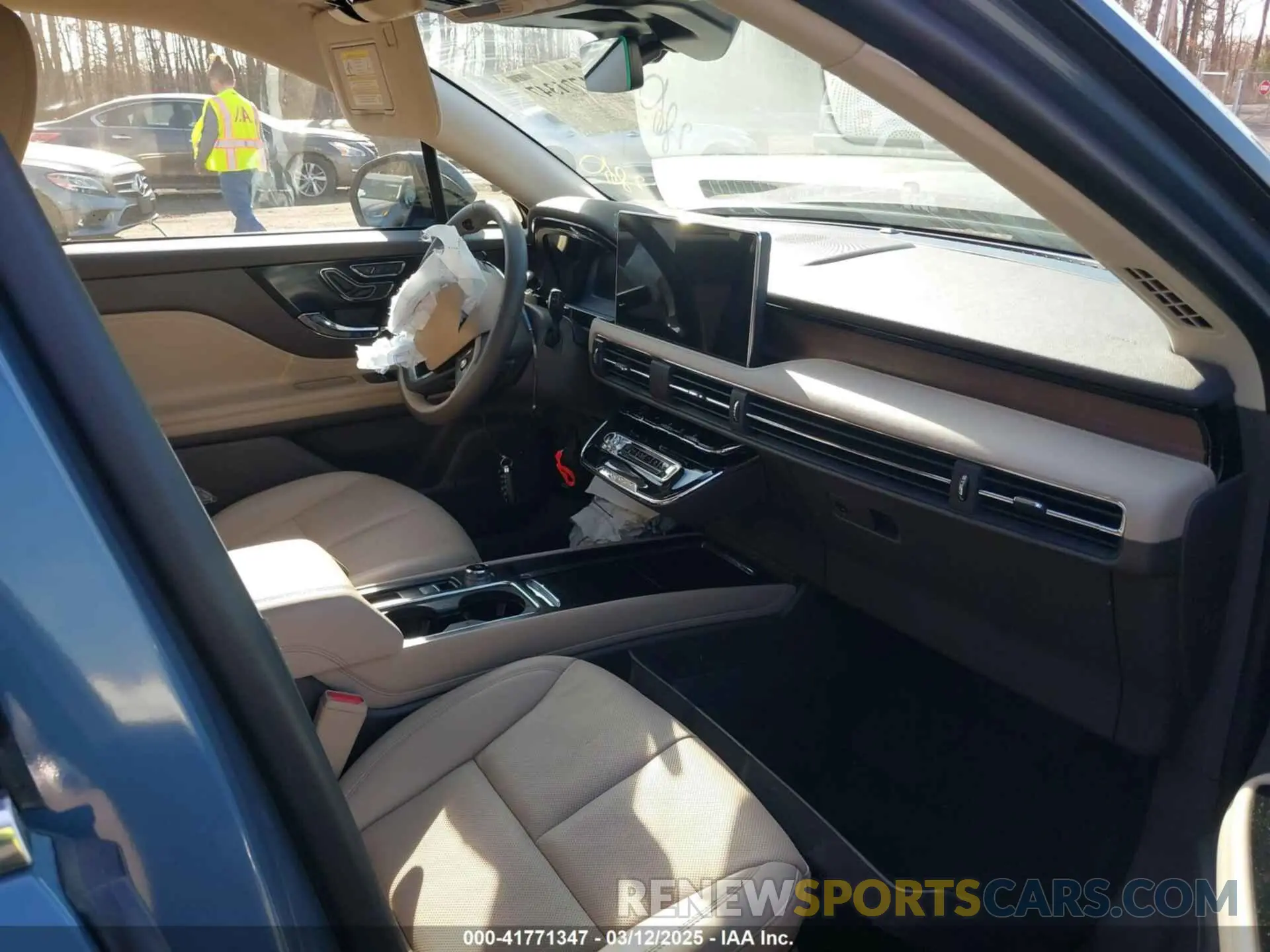 5 fotografías del automóvil dañado 5LMCJ2DA0PUL27731 LINCOLN CORSAIR 2023
