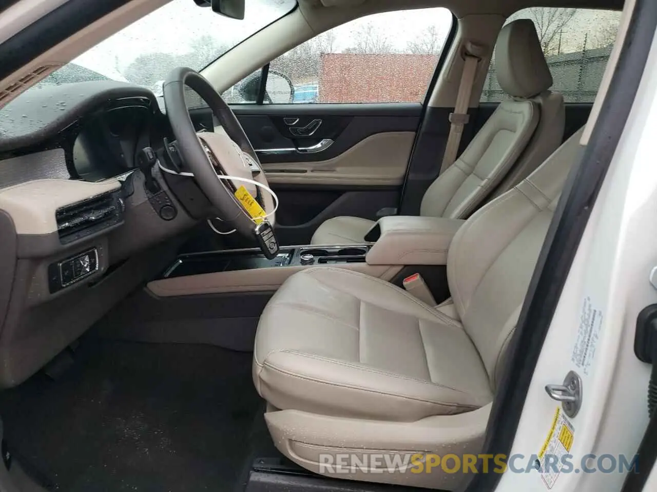 7 fotografías del automóvil dañado 5LMCJ1CA3RUL21856 LINCOLN CORSAIR 2024