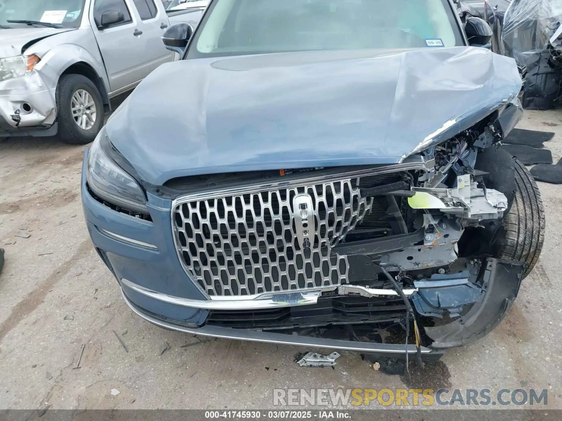 11 fotografías del automóvil dañado 5LMCJ1CA4RUL04693 LINCOLN CORSAIR 2024