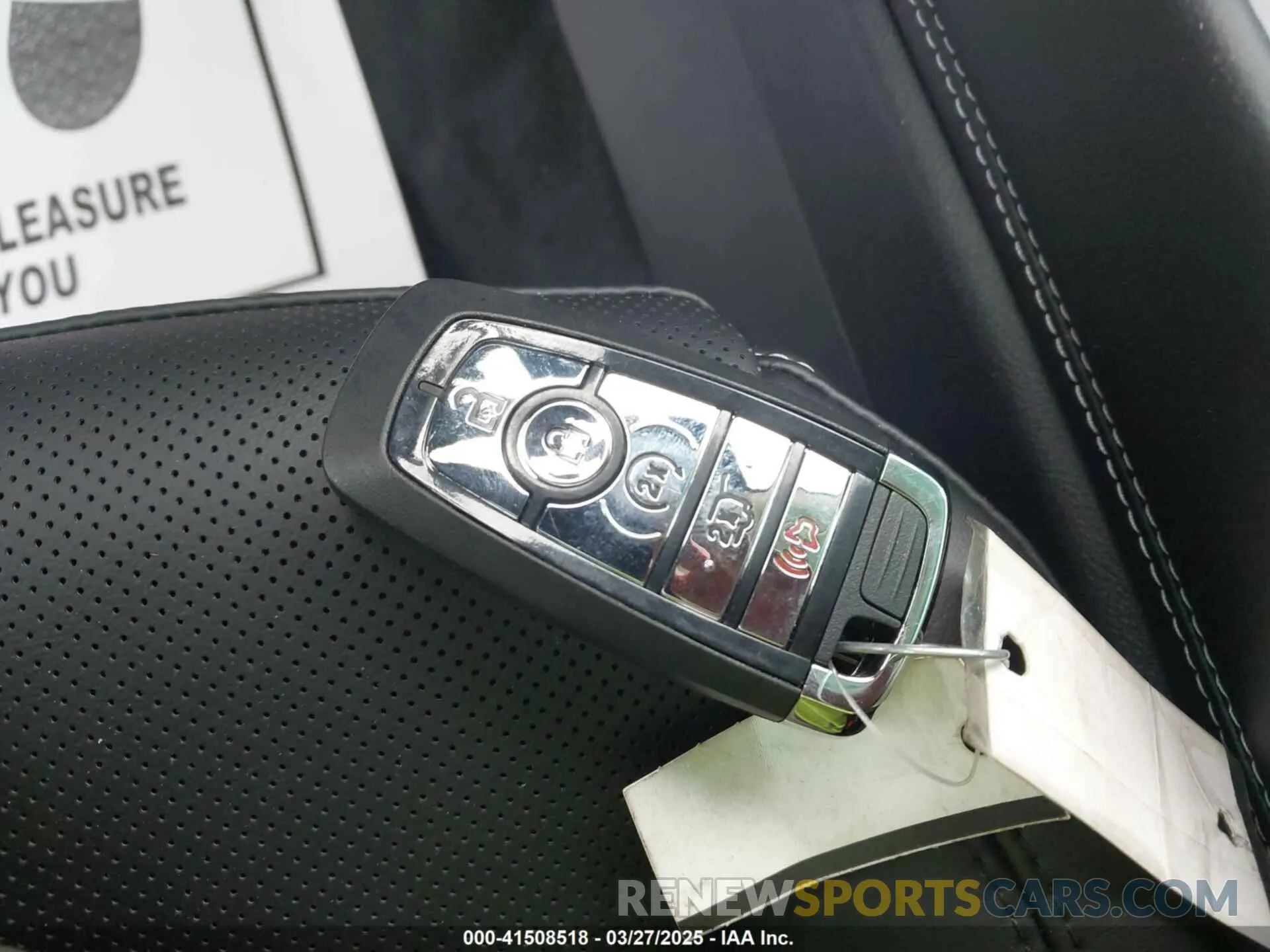 11 fotografías del automóvil dañado 5LMCJ1CA7RUL01805 LINCOLN CORSAIR 2024