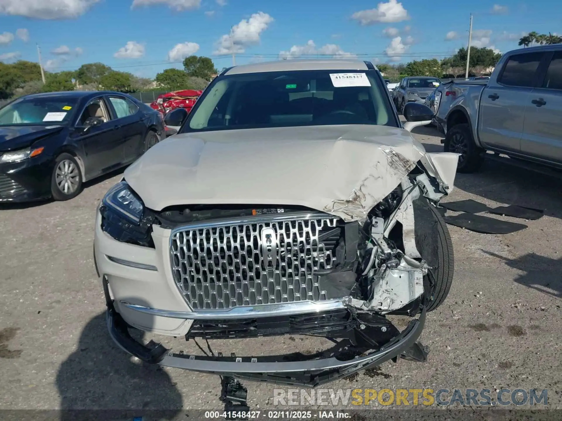 6 fotografías del automóvil dañado 5LMCJ1CAXRUL22440 LINCOLN CORSAIR 2024