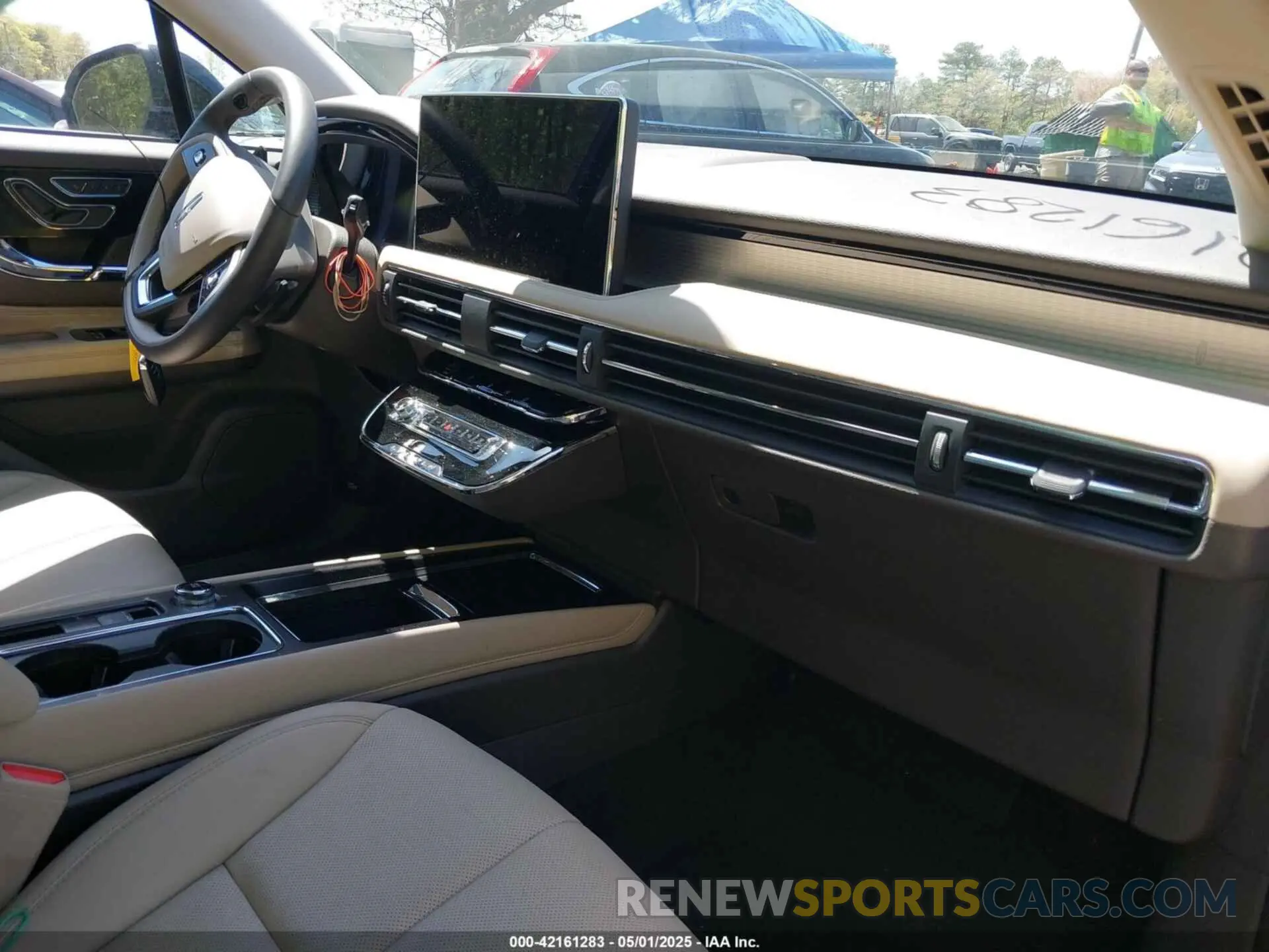 5 fotografías del automóvil dañado 5LMCJ1DA2RUL09907 LINCOLN CORSAIR 2024