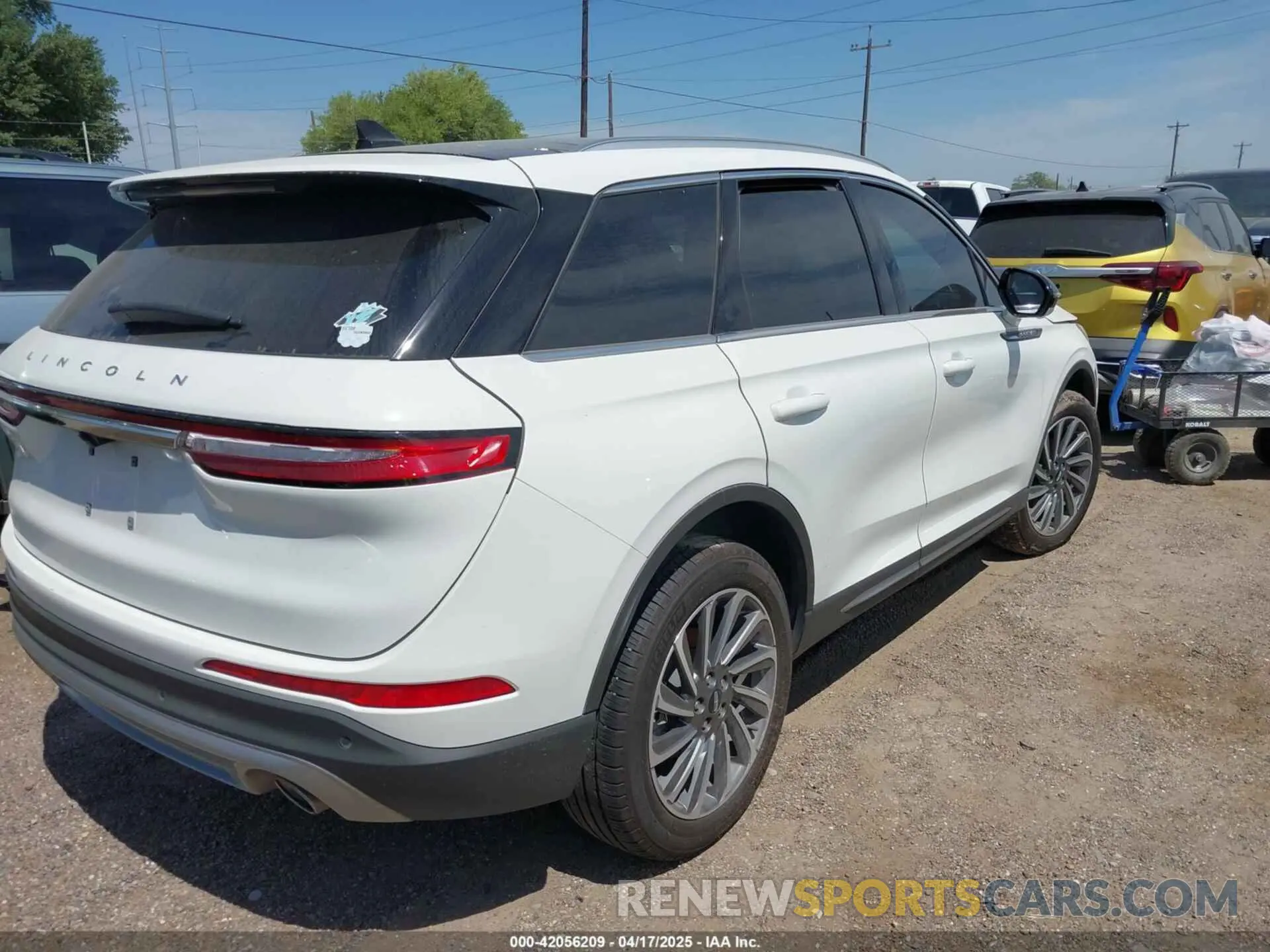 4 fotografías del automóvil dañado 5LMCJ2CA7RUL06735 LINCOLN CORSAIR 2024