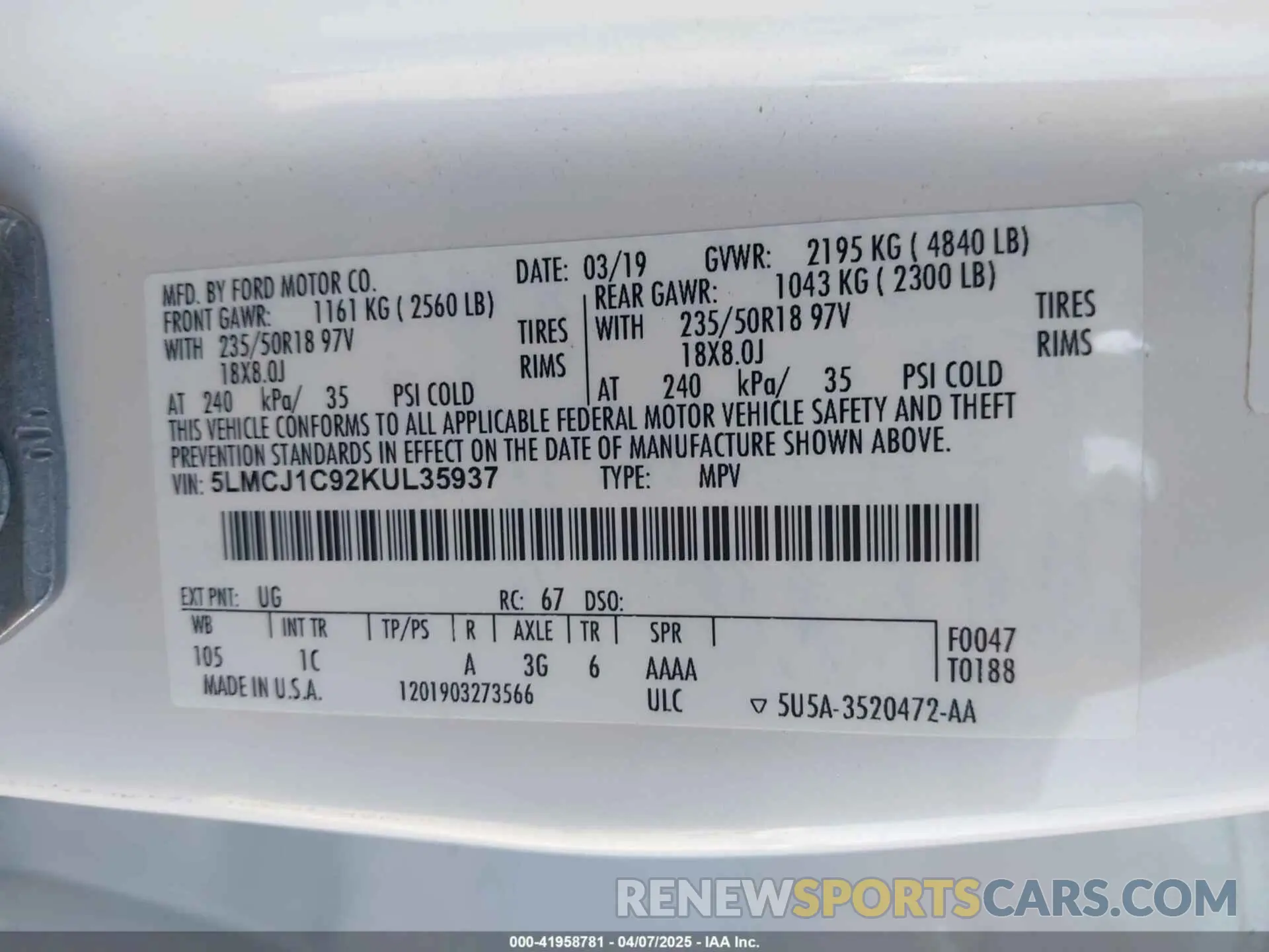 9 fotografías del automóvil dañado 5LMCJ1C92KUL35937 LINCOLN MKC 2019