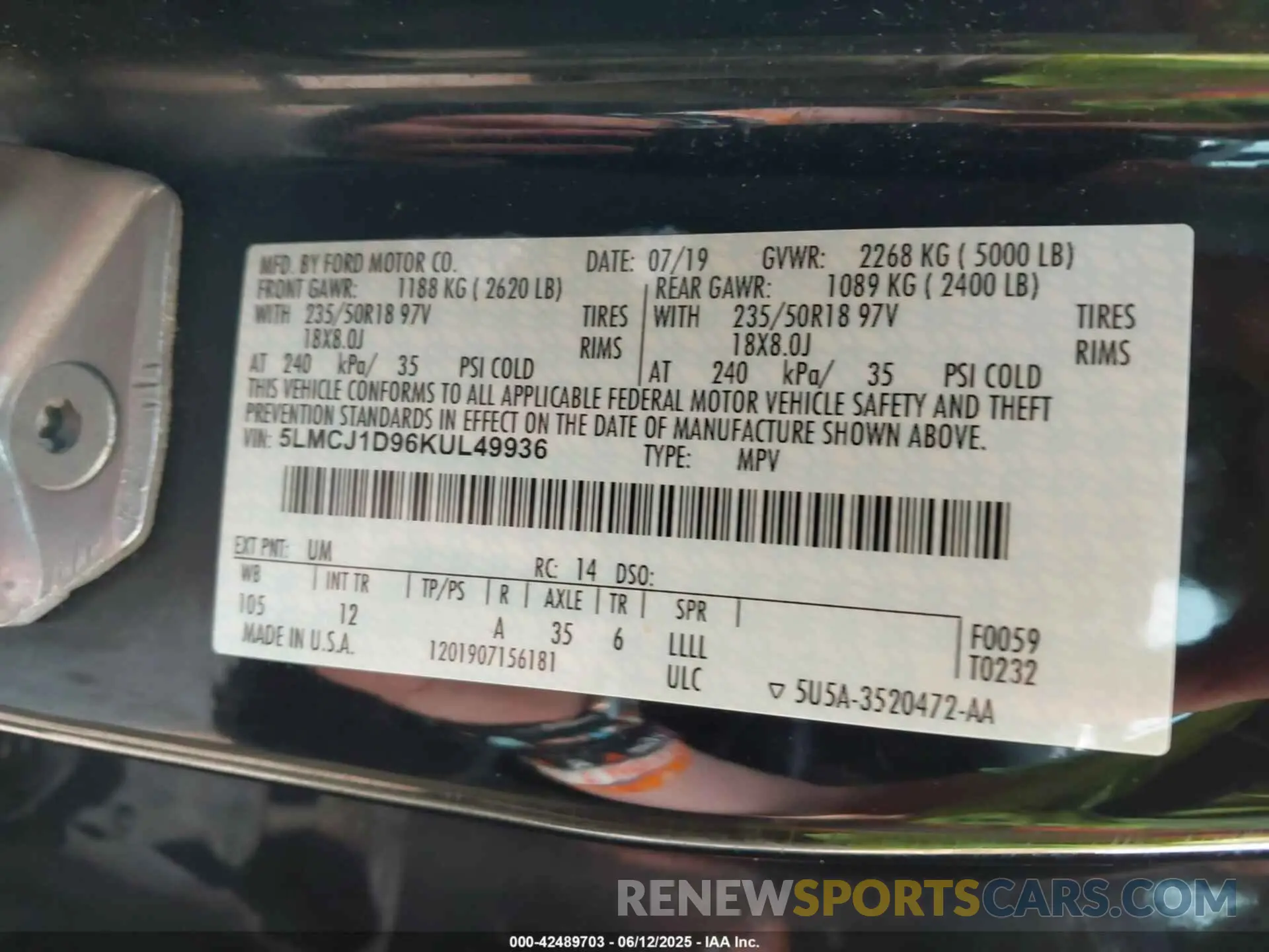 9 fotografías del automóvil dañado 5LMCJ1D96KUL49936 LINCOLN MKC 2019