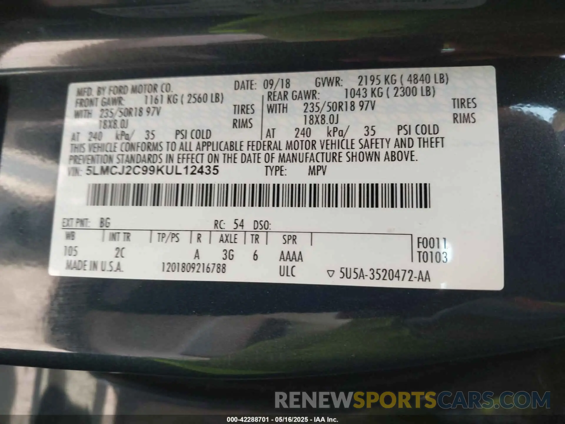 9 fotografías del automóvil dañado 5LMCJ2C99KUL12435 LINCOLN MKC 2019