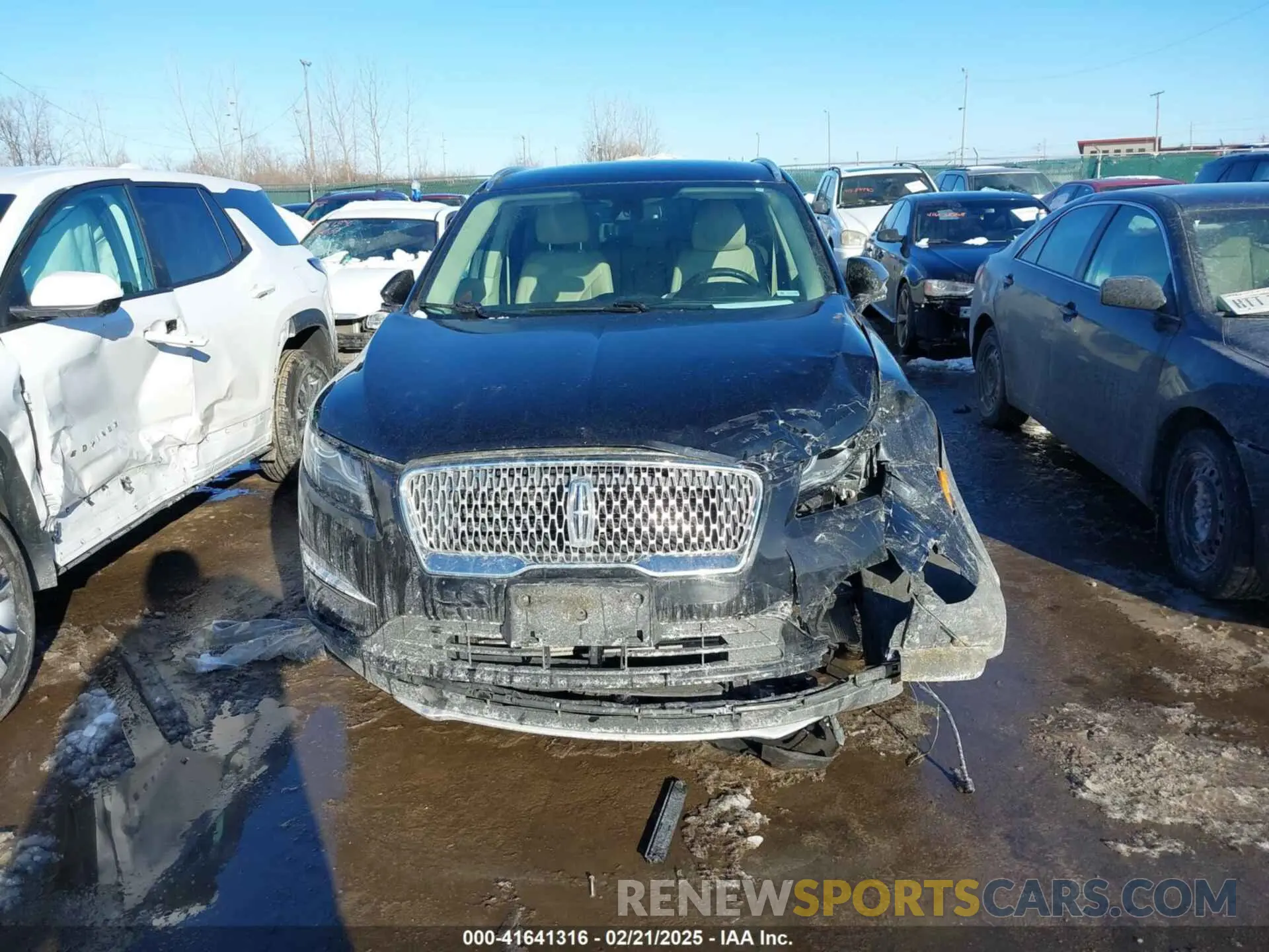 12 fotografías del automóvil dañado 5LMCJ2C99KUL17179 LINCOLN MKC 2019