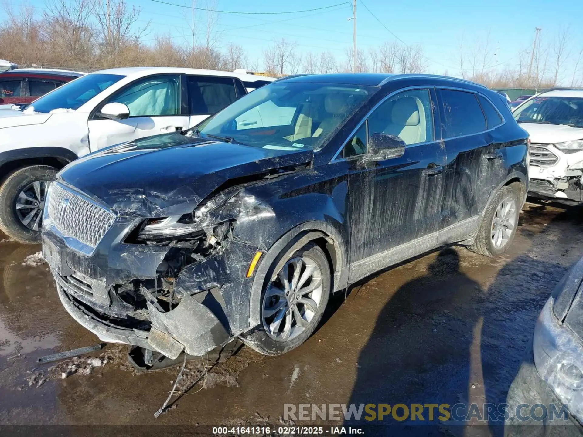 6 fotografías del automóvil dañado 5LMCJ2C99KUL17179 LINCOLN MKC 2019