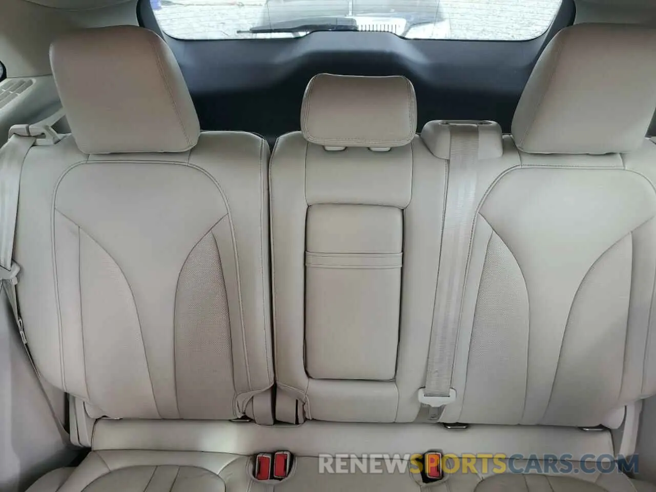 10 fotografías del automóvil dañado 5LMCJ2C99KUL18946 LINCOLN MKC 2019