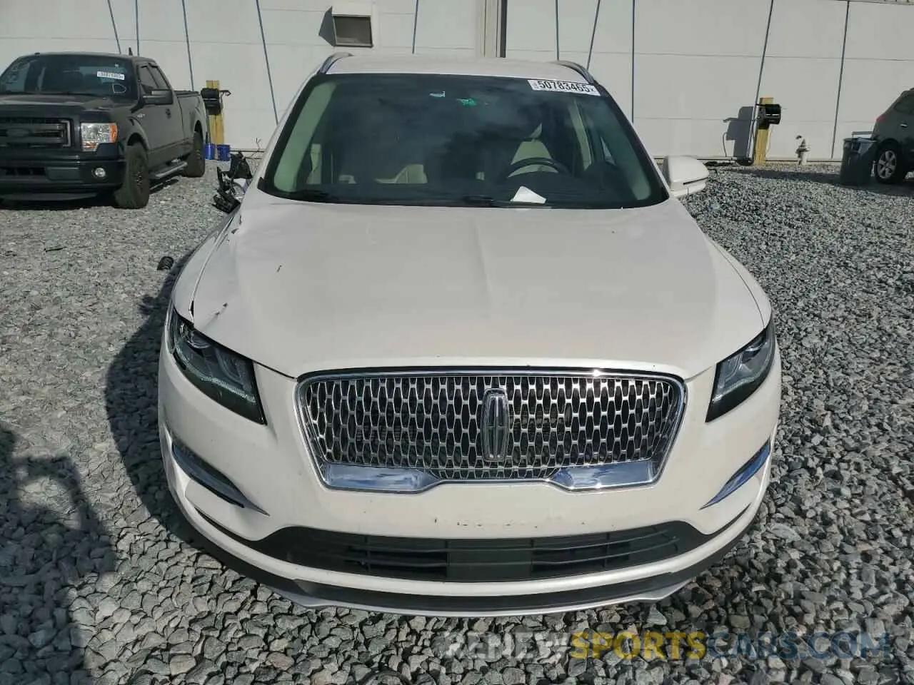 5 fotografías del automóvil dañado 5LMCJ2C99KUL18946 LINCOLN MKC 2019