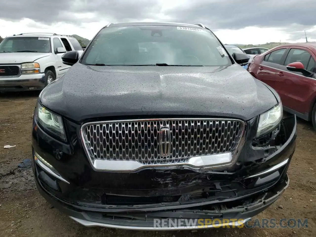 5 fotografías del automóvil dañado 5LMCJ2D92KUL29608 LINCOLN MKC 2019