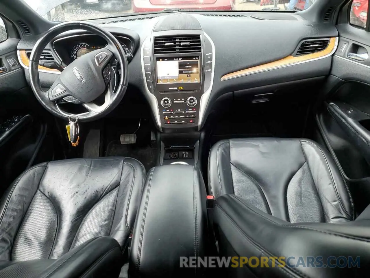 8 fotografías del automóvil dañado 5LMCJ2D92KUL29608 LINCOLN MKC 2019