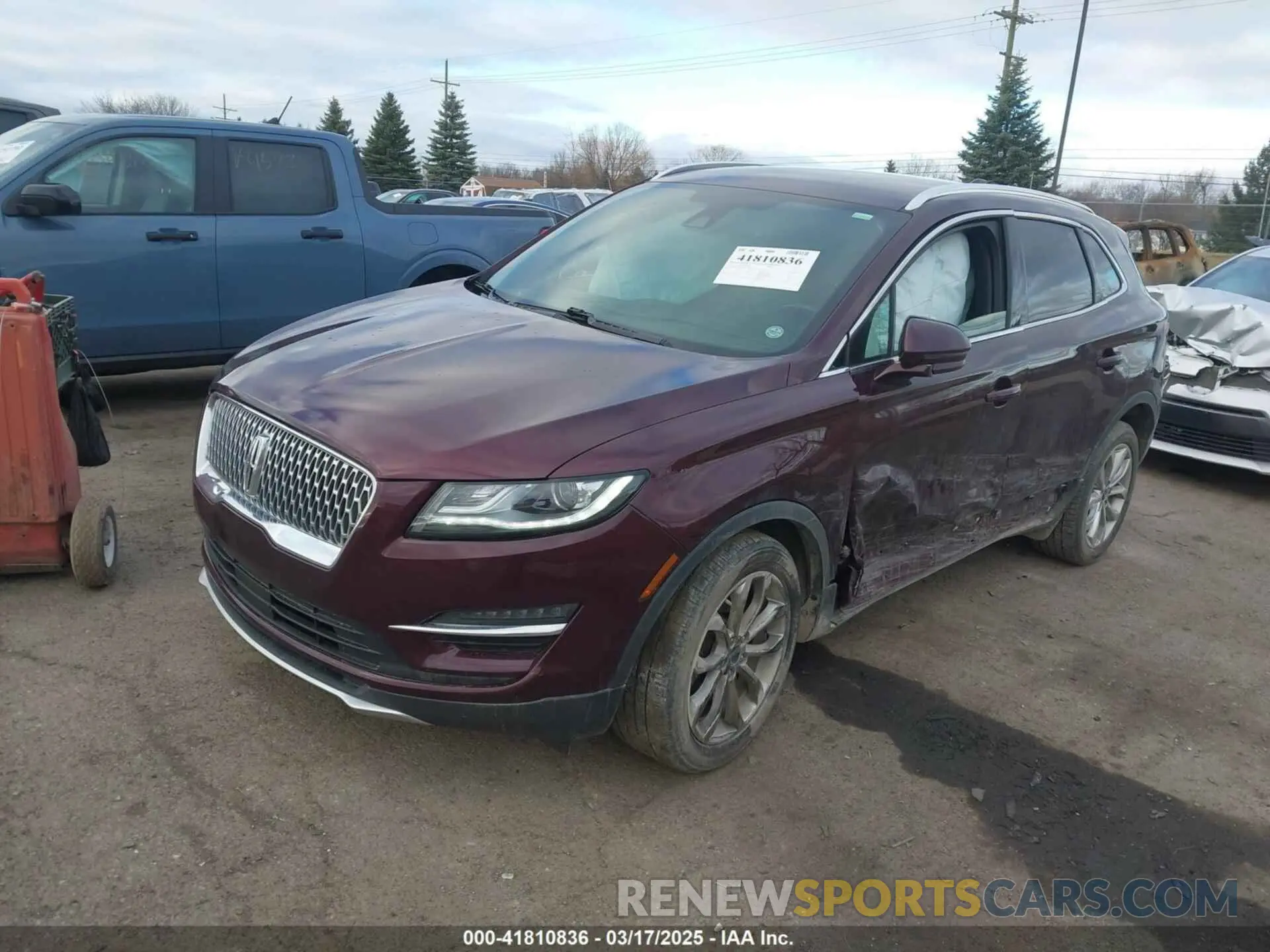 2 fotografías del automóvil dañado 5LMCJ2D93KUL21128 LINCOLN MKC 2019