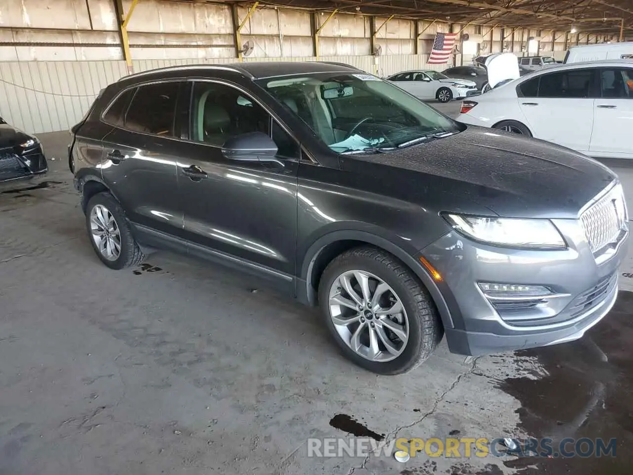 4 fotografías del automóvil dañado 5LMCJ2D94KUL45387 LINCOLN MKC 2019