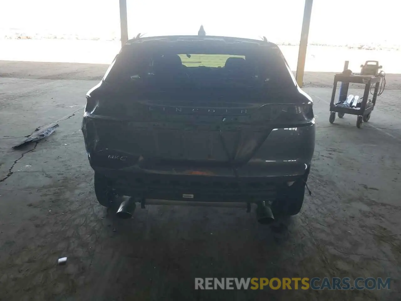 6 fotografías del automóvil dañado 5LMCJ2D94KUL45387 LINCOLN MKC 2019