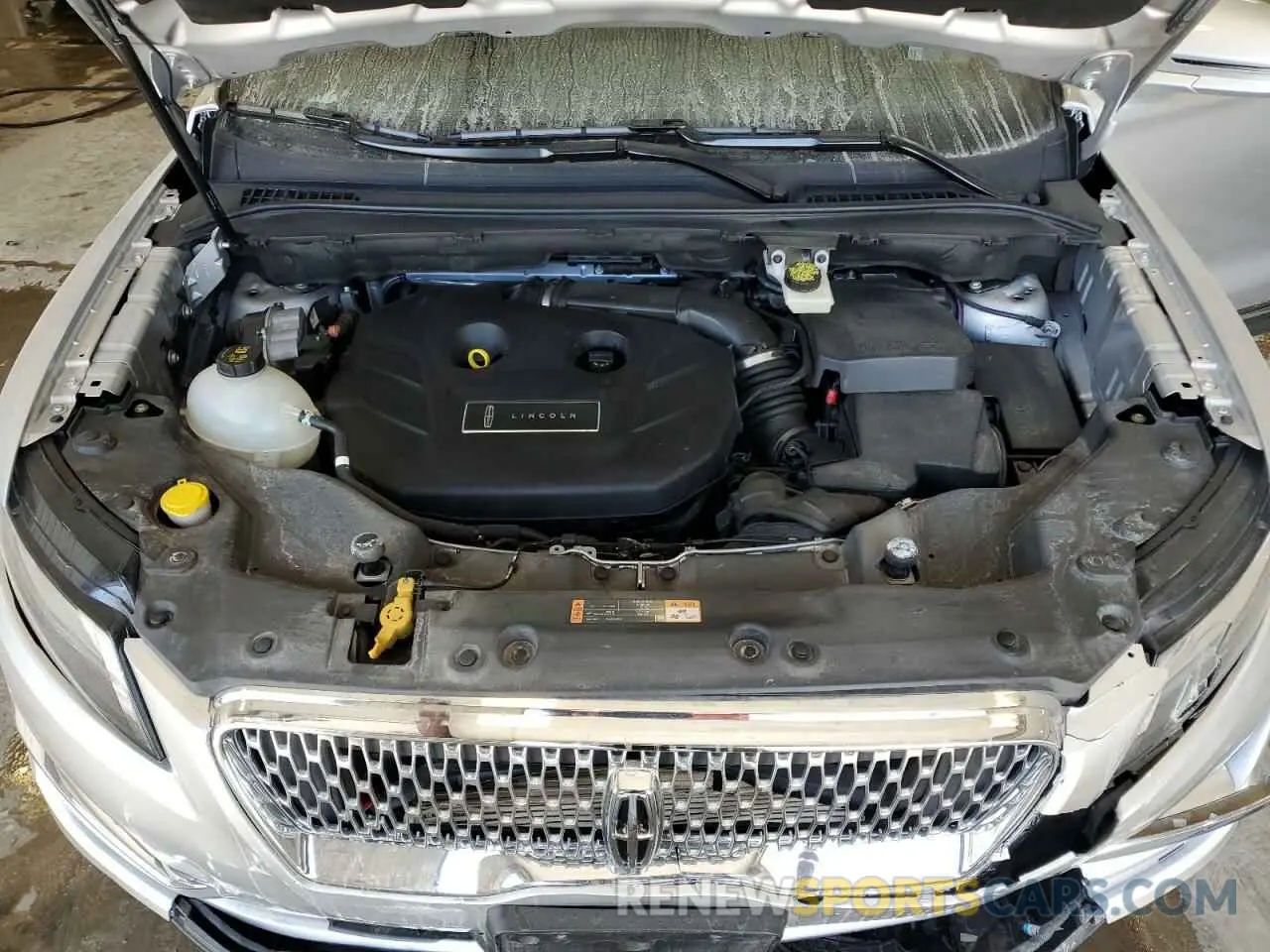 12 fotografías del automóvil dañado 5LMCJ2D98KUL47904 LINCOLN MKC 2019