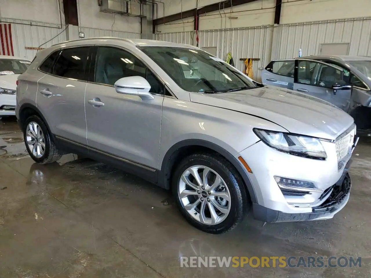 4 fotografías del automóvil dañado 5LMCJ2D98KUL47904 LINCOLN MKC 2019