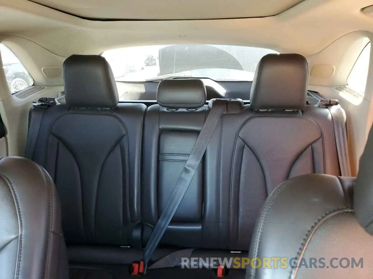 10 fotografías del automóvil dañado 5LMCJ3C91KUL43975 LINCOLN MKC 2019