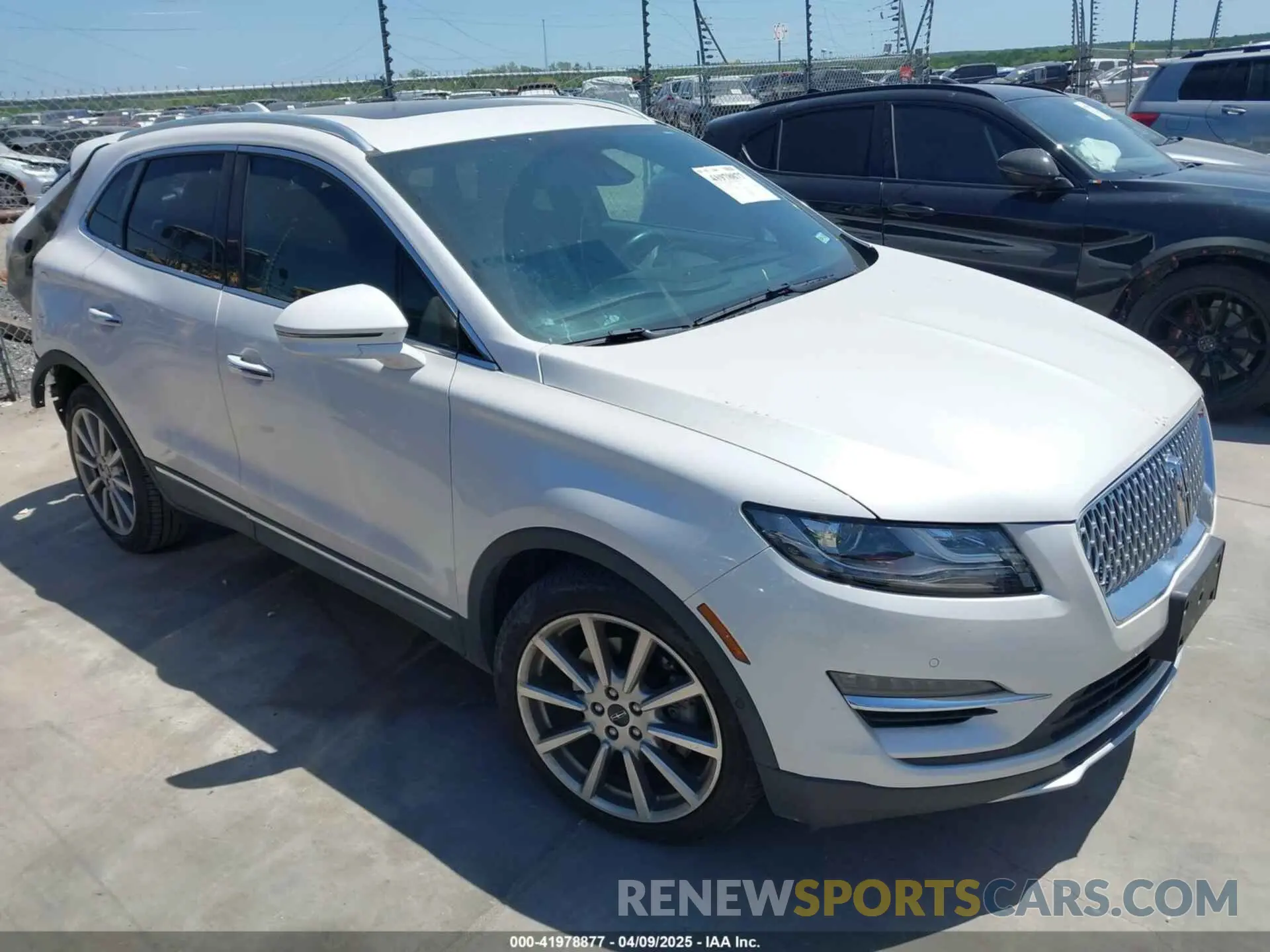 1 fotografías del automóvil dañado 5LMCJ3C93KUL35294 LINCOLN MKC 2019
