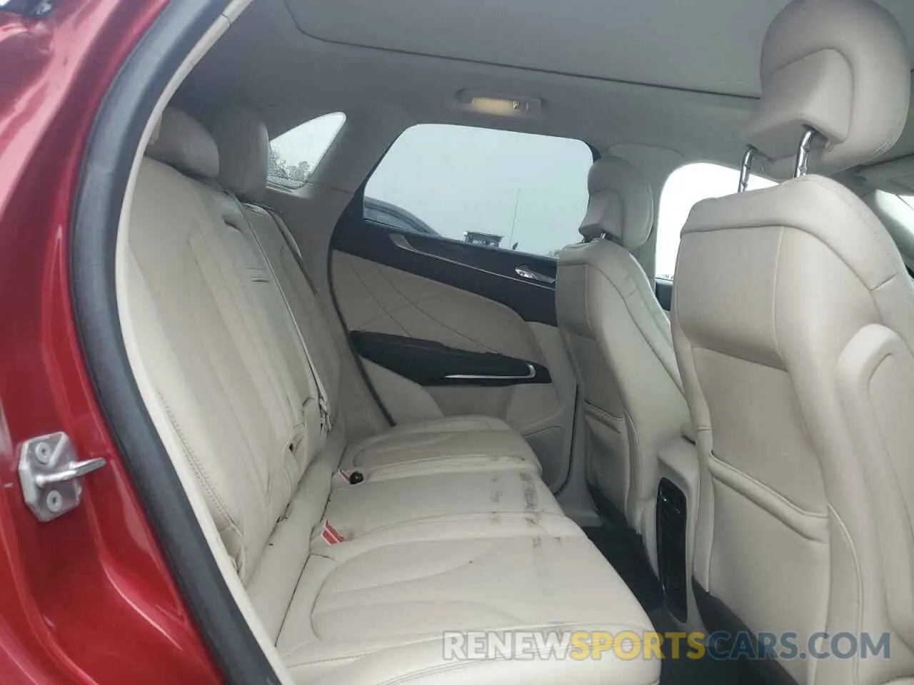 11 fotografías del automóvil dañado 5LMCJ3C95KUL50315 LINCOLN MKC 2019