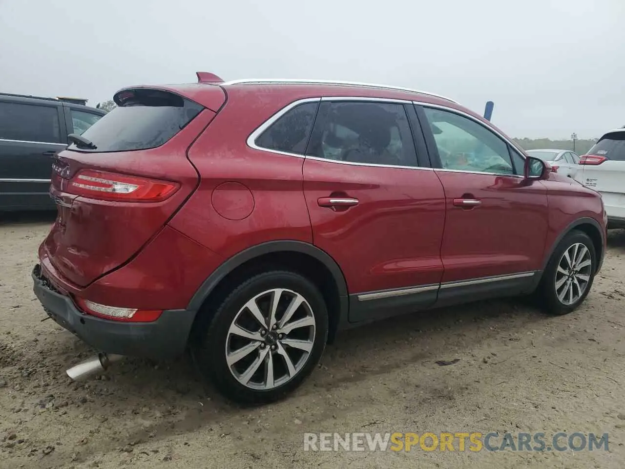 3 fotografías del automóvil dañado 5LMCJ3C95KUL50315 LINCOLN MKC 2019