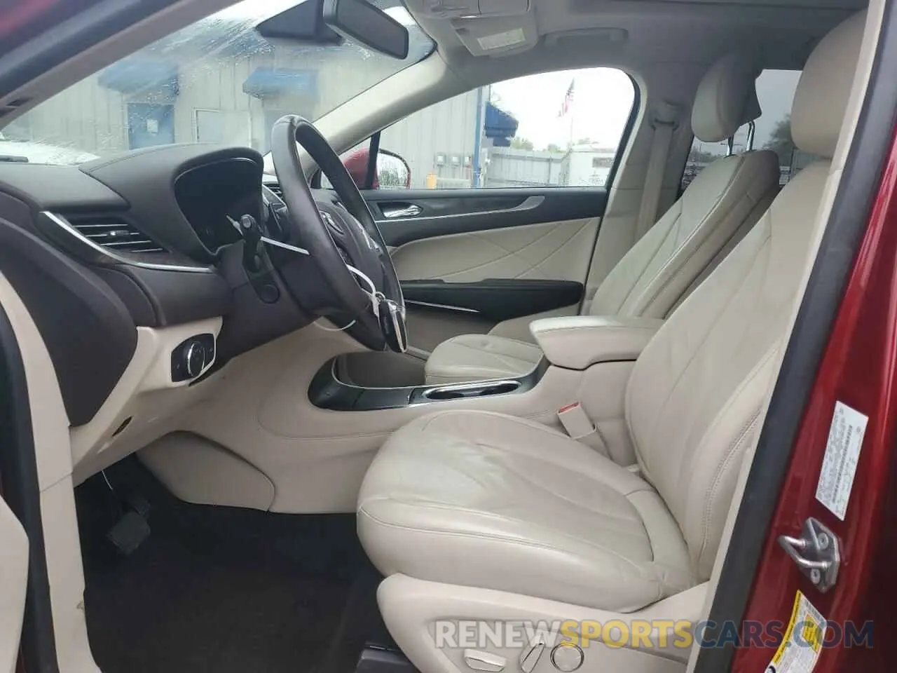 7 fotografías del automóvil dañado 5LMCJ3C95KUL50315 LINCOLN MKC 2019