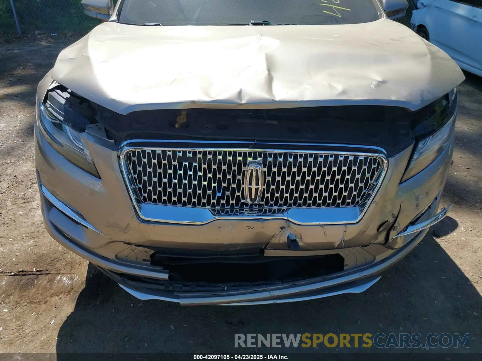 6 fotografías del automóvil dañado 5LMCJ3D93KUL53163 LINCOLN MKC 2019
