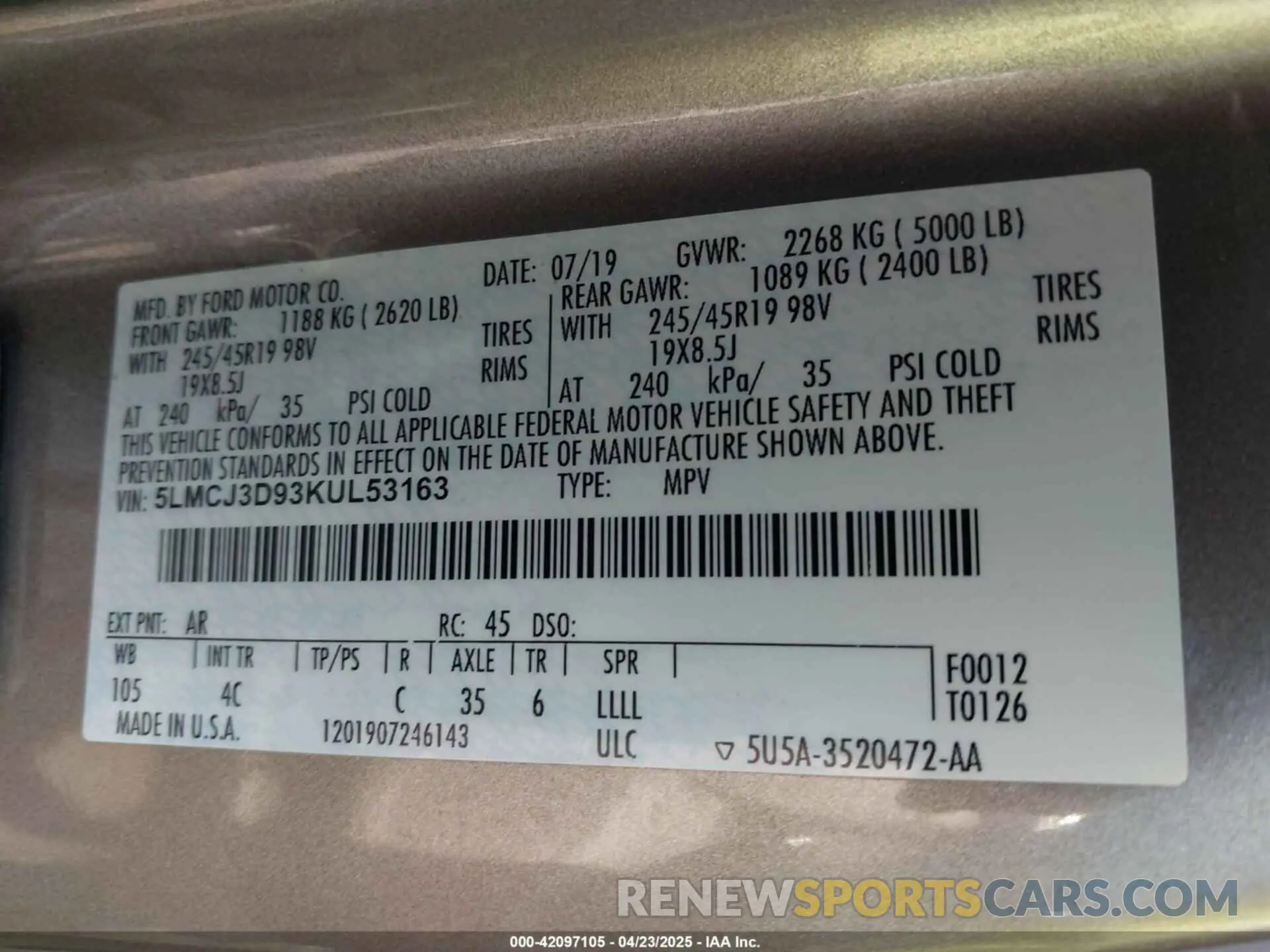9 fotografías del automóvil dañado 5LMCJ3D93KUL53163 LINCOLN MKC 2019
