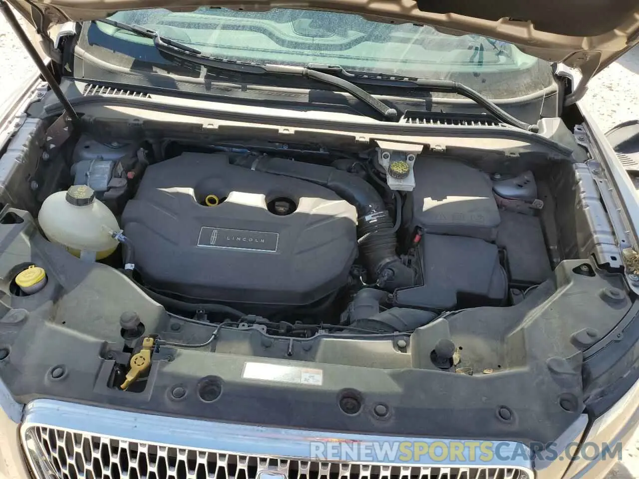 11 fotografías del automóvil dañado 5LMCJ3D95KUL19015 LINCOLN MKC 2019