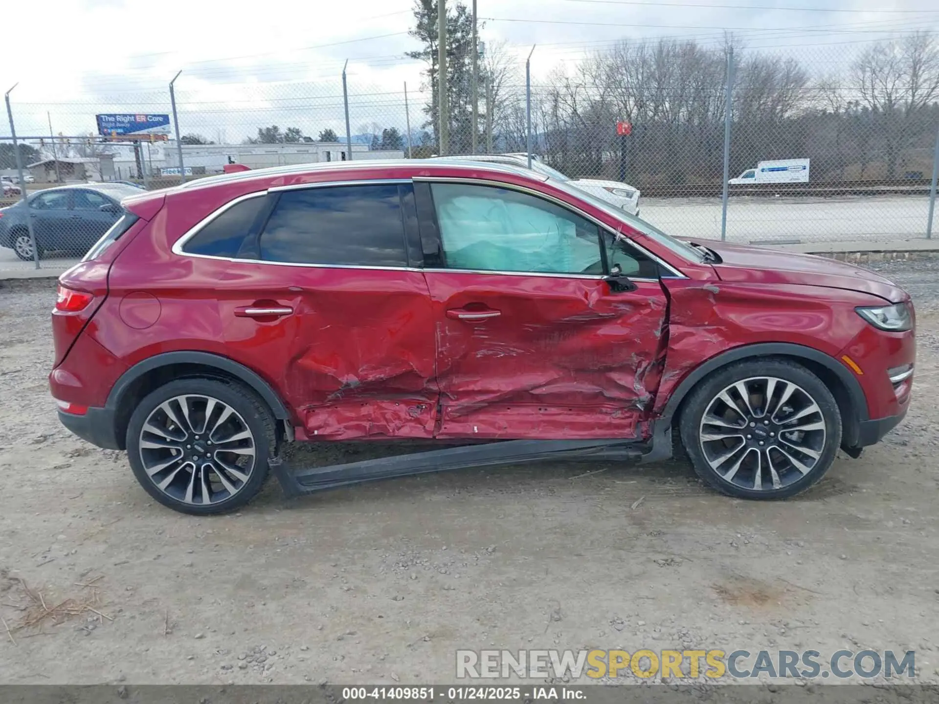14 fotografías del automóvil dañado 5LMTJ3DH1KUL35090 LINCOLN MKC 2019