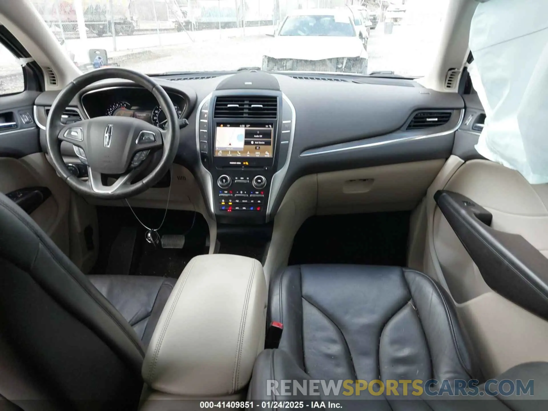5 fotografías del automóvil dañado 5LMTJ3DH1KUL35090 LINCOLN MKC 2019