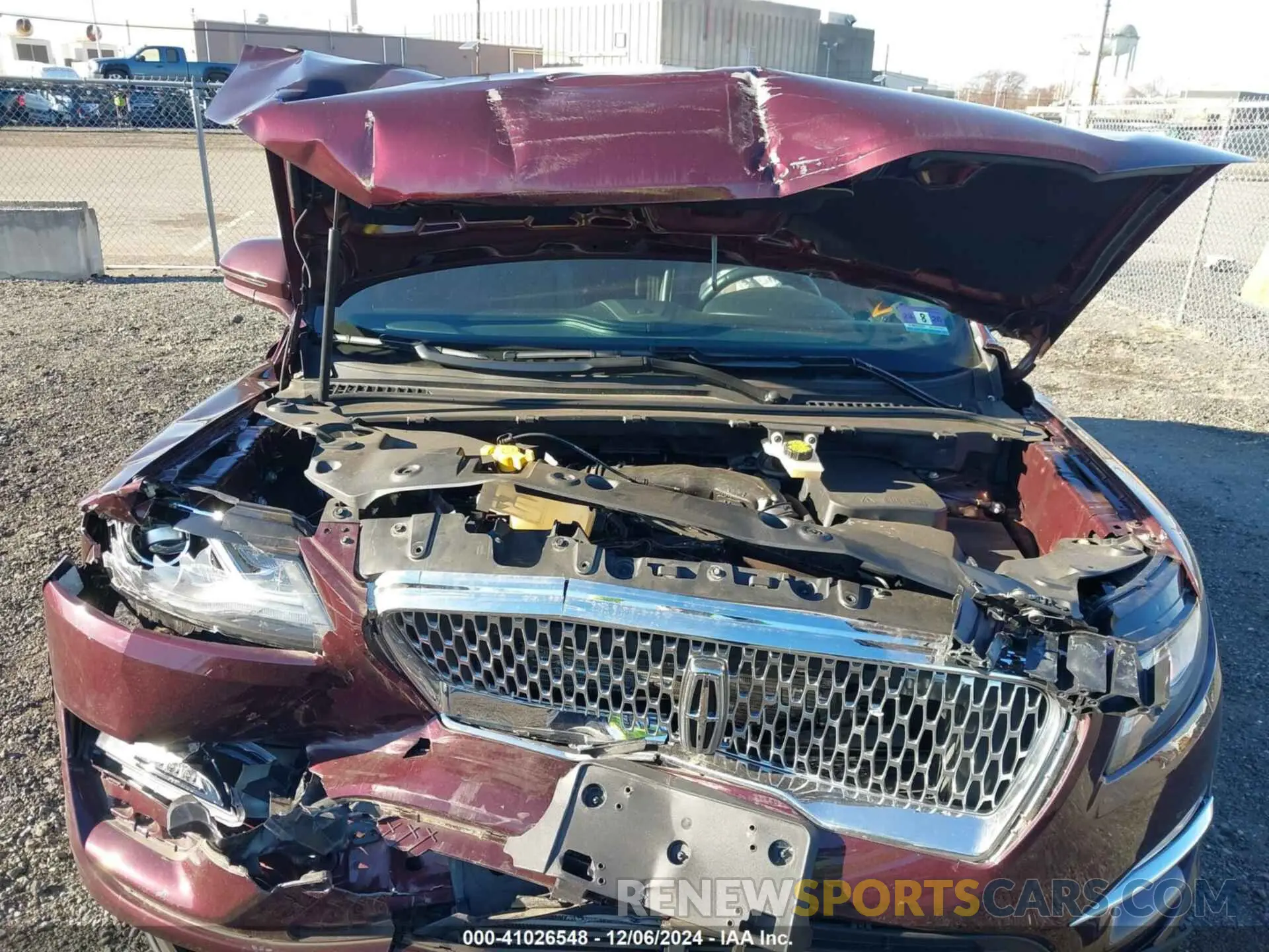 10 fotografías del automóvil dañado 5LMTJ3DH6KUL09715 LINCOLN MKC 2019