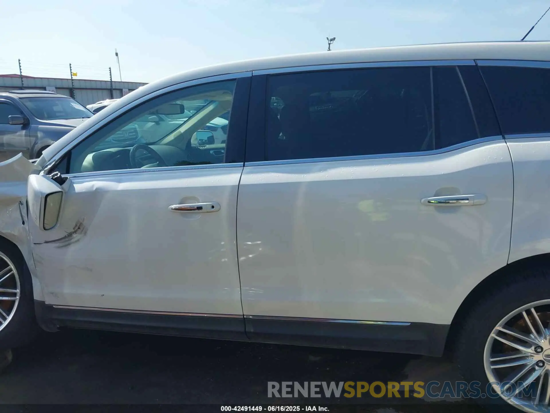 15 fotografías del automóvil dañado 2LMHJ5AT1KBL03571 LINCOLN MKT 2019