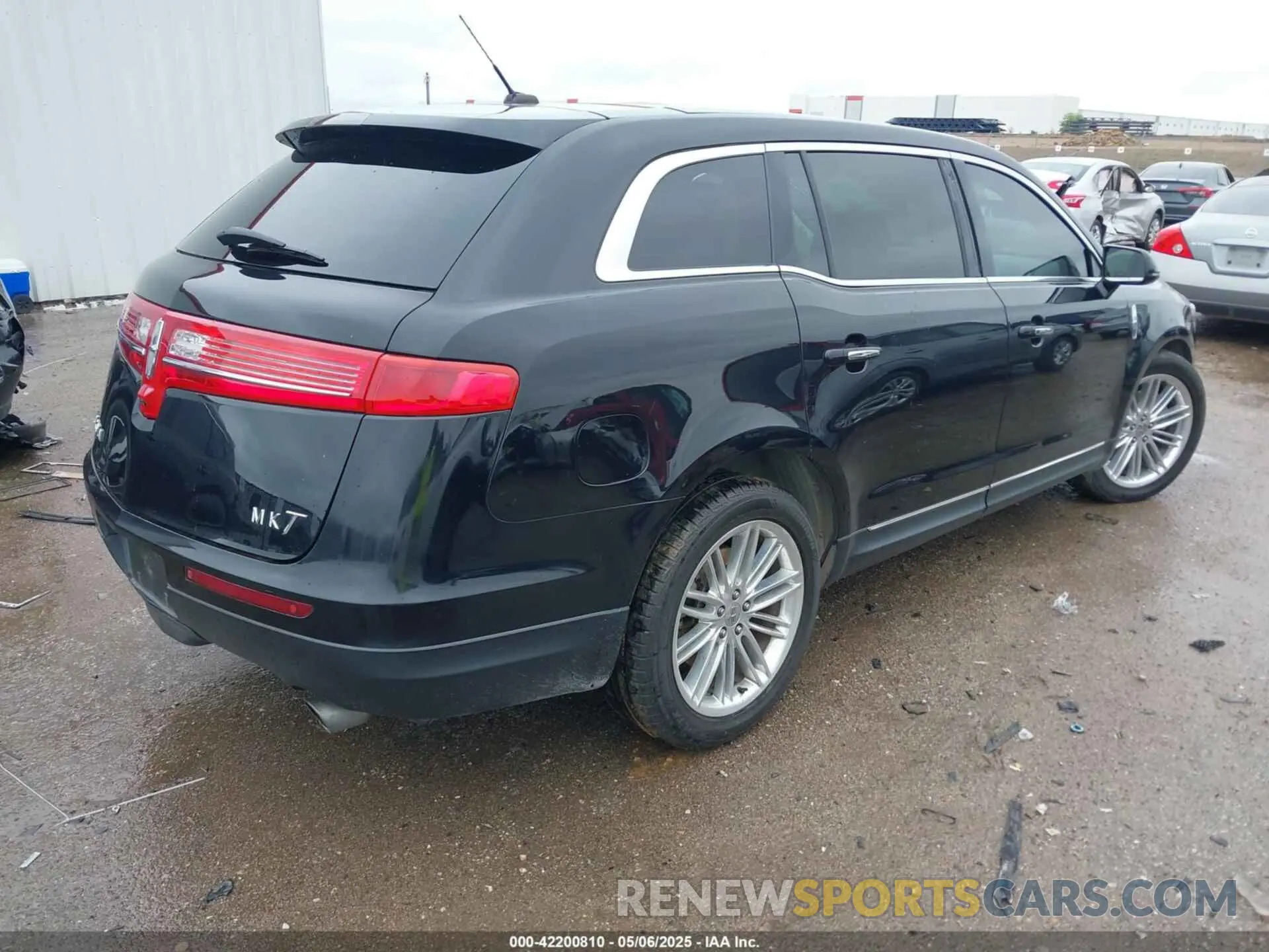 4 fotografías del automóvil dañado 2LMHJ5AT9KBL00224 LINCOLN MKT 2019
