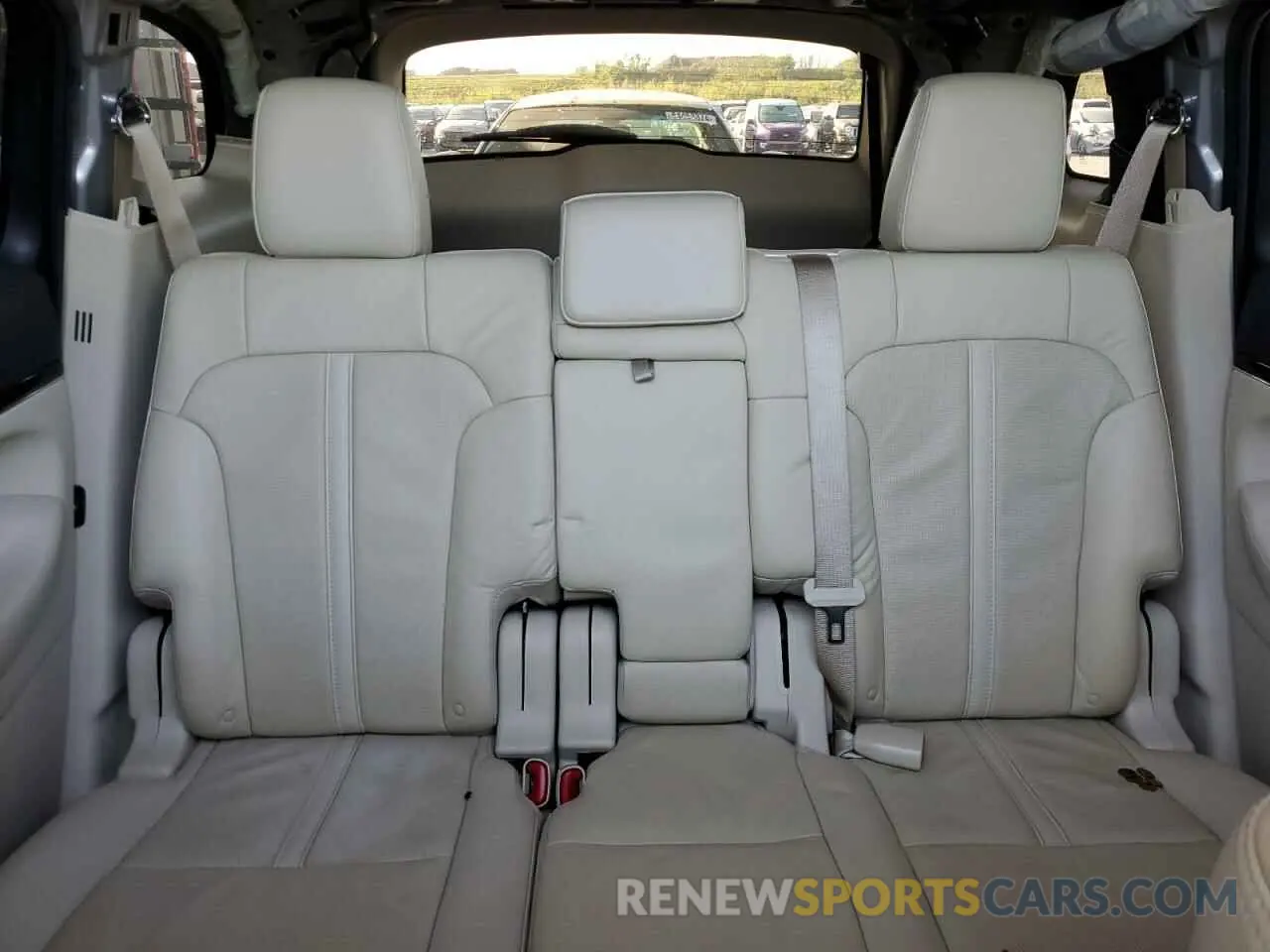 10 fotografías del automóvil dañado 2LMHJ5ATXKBL04167 LINCOLN MKT 2019