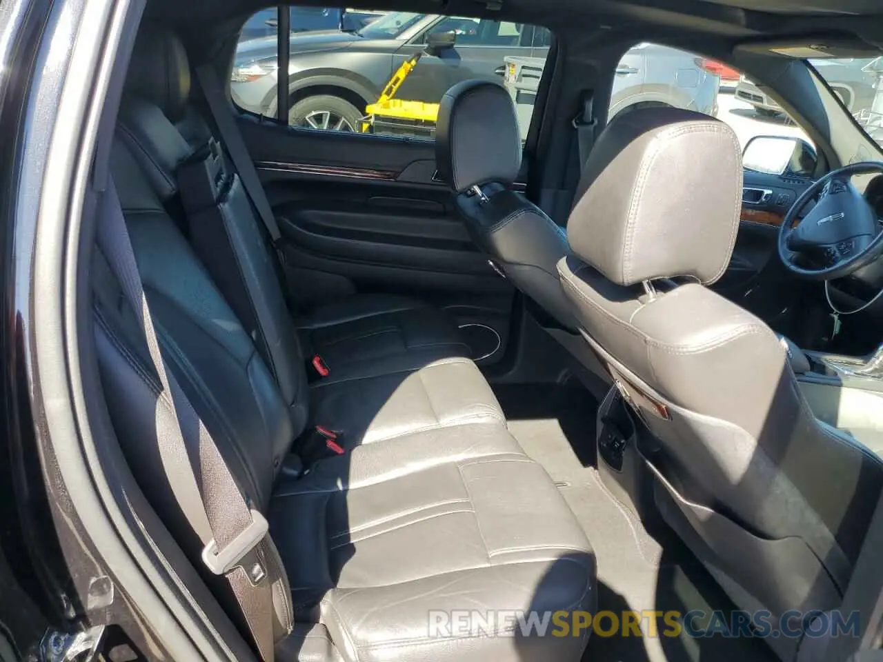 11 fotografías del automóvil dañado 2LMHJ5NK3KBL04402 LINCOLN MKT 2019