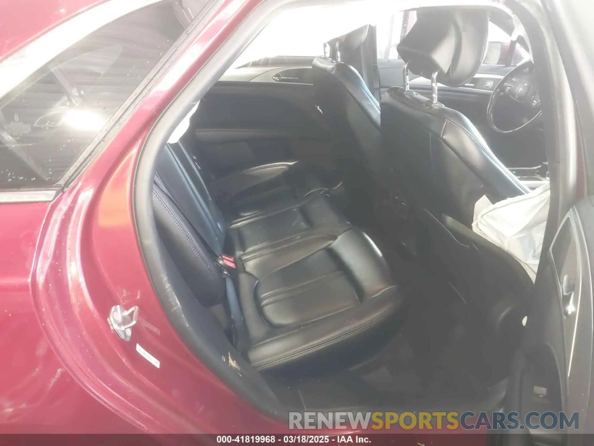 8 fotografías del automóvil dañado 3LN6L5A90KR618073 LINCOLN MKZ 2019