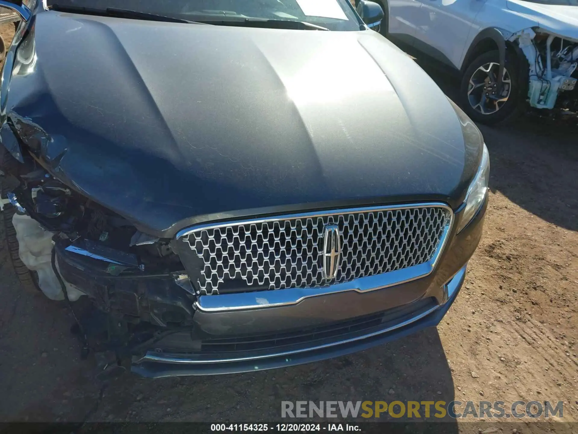 12 fotografías del automóvil dañado 3LN6L5A91KR618759 LINCOLN MKZ 2019