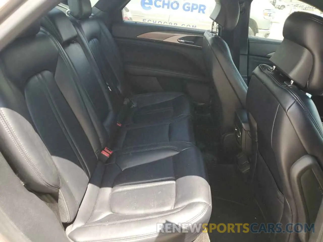 10 fotografías del automóvil dañado 3LN6L5A95KR602550 LINCOLN MKZ 2019